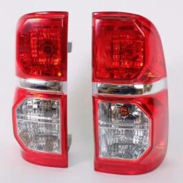 FANALE P/DX BIANCO ROSSO TOYOTA HI-LUX PICK-UP 01/11>