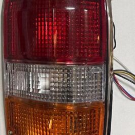 FANALE P/SX BIANCO ARANCIO ROSSO MITSUB L200 01/87>08/94 C/CROM