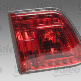 FANALE P/DX INT TOYOTA AVENSIS SW 01/09>