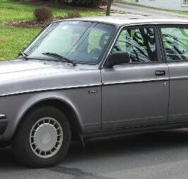 VOLVO 240-244 79> VOLVO 245