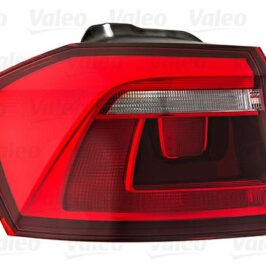 FANALE P/SX EST ROSSO SCURO VW GOLF SPORTSVAN 04/14>