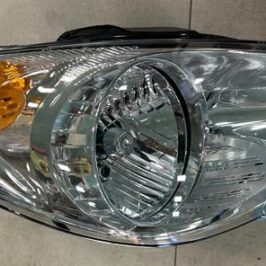 FARO DX H4 C/MOT EL+OSCUR FRECCIA ARANC HYUNDAI I20 01/08>