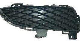 GRIGLIA P/TI A/DX MAZDA 3 5P 10/03>05/06