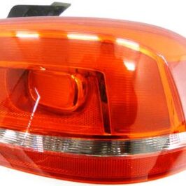 FANALE P/DX EST VW PASSAT 10/10>