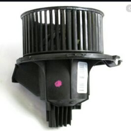 GRIGLIA P/TI A/DX C/FEND AUDI Q5 09/12>